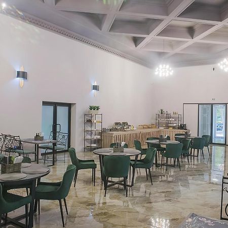 Corvin House Hotel Hunedoara Exterior photo